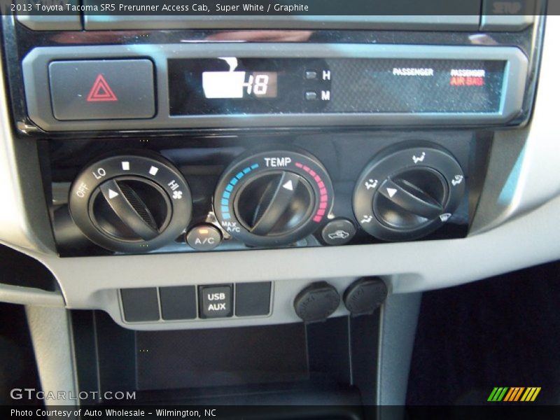 Super White / Graphite 2013 Toyota Tacoma SR5 Prerunner Access Cab
