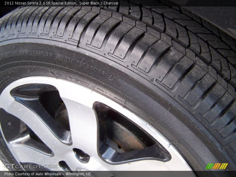 Super Black / Charcoal 2012 Nissan Sentra 2.0 SR Special Edition
