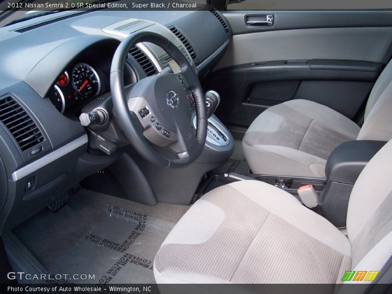 Super Black / Charcoal 2012 Nissan Sentra 2.0 SR Special Edition