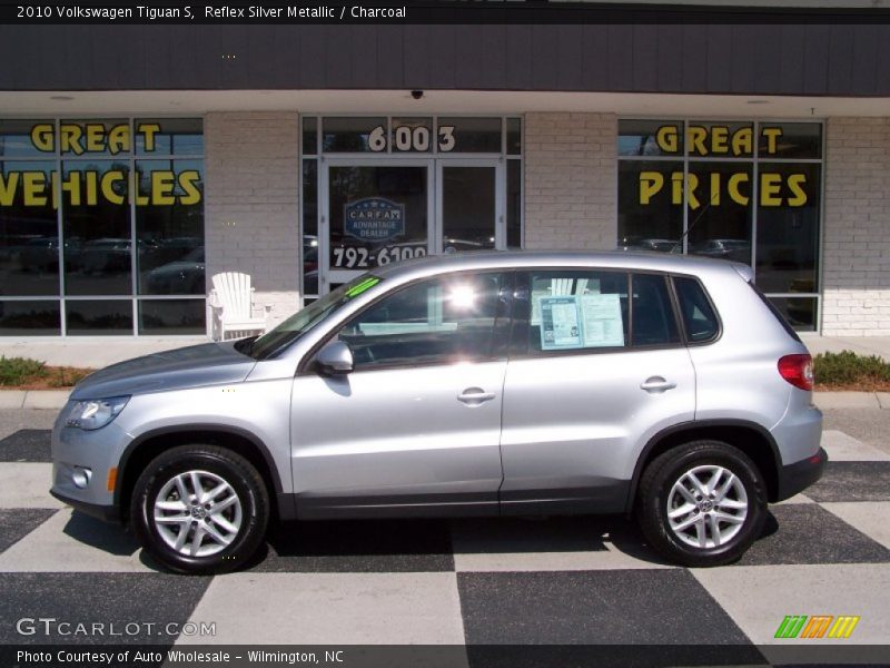 Reflex Silver Metallic / Charcoal 2010 Volkswagen Tiguan S