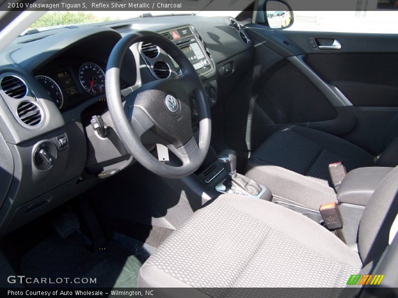 Reflex Silver Metallic / Charcoal 2010 Volkswagen Tiguan S