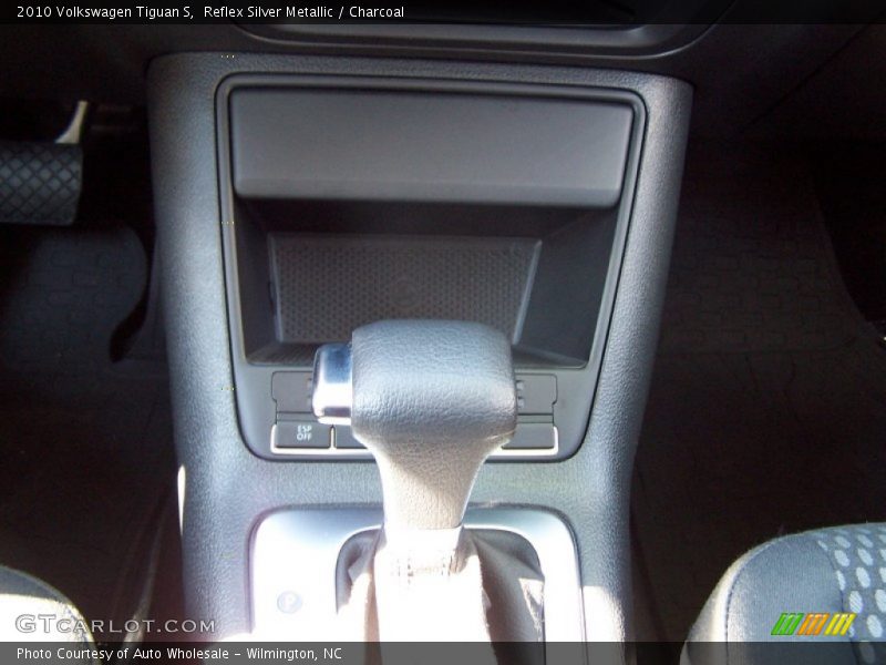 Reflex Silver Metallic / Charcoal 2010 Volkswagen Tiguan S