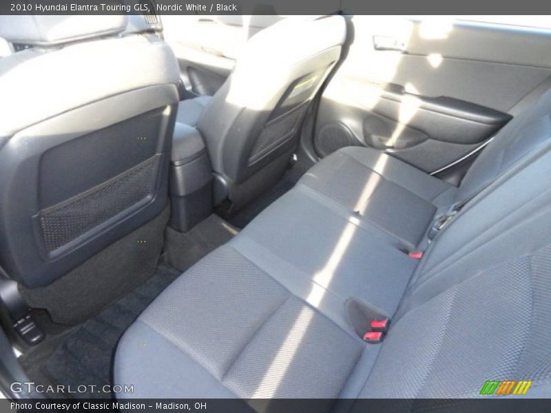 Nordic White / Black 2010 Hyundai Elantra Touring GLS