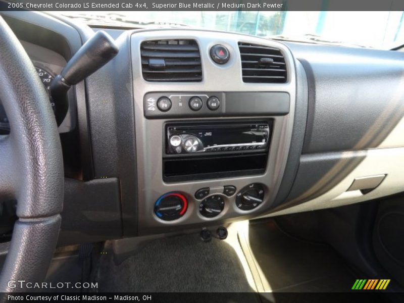 Superior Blue Metallic / Medium Dark Pewter 2005 Chevrolet Colorado LS Extended Cab 4x4