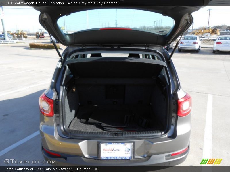 Alpine Grey Metallic / Charcoal 2010 Volkswagen Tiguan S 4Motion