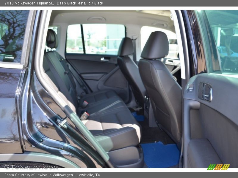 Deep Black Metallic / Black 2013 Volkswagen Tiguan SE