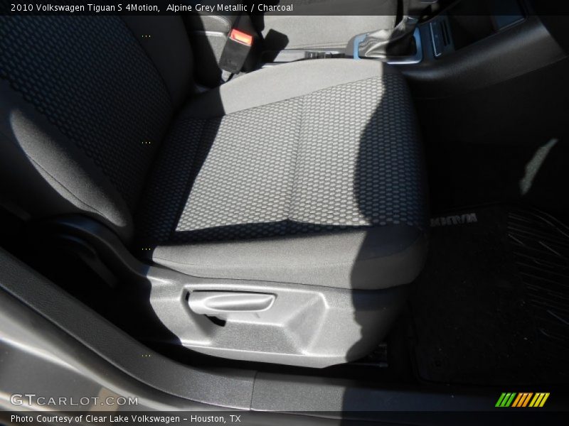 Alpine Grey Metallic / Charcoal 2010 Volkswagen Tiguan S 4Motion