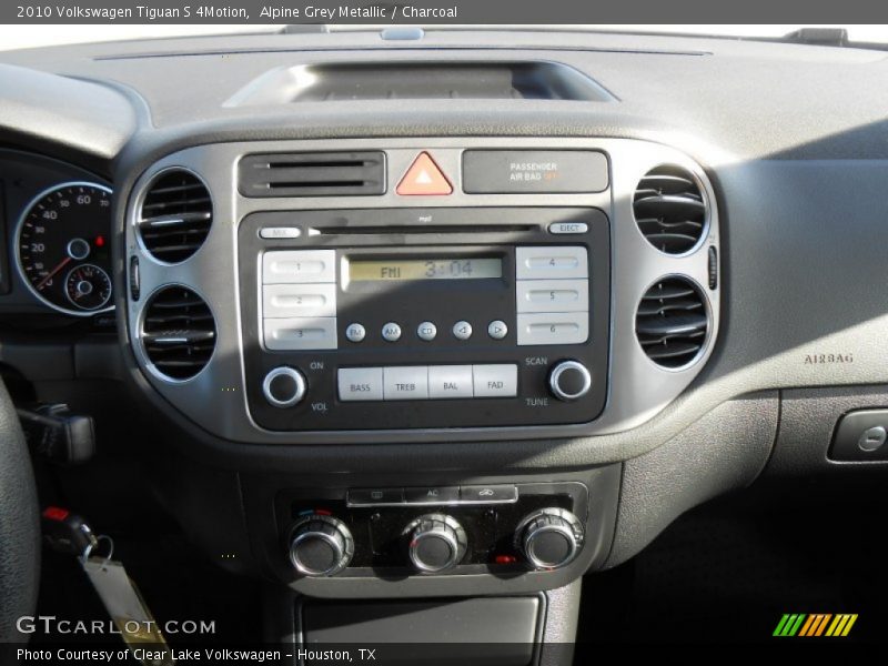 Alpine Grey Metallic / Charcoal 2010 Volkswagen Tiguan S 4Motion