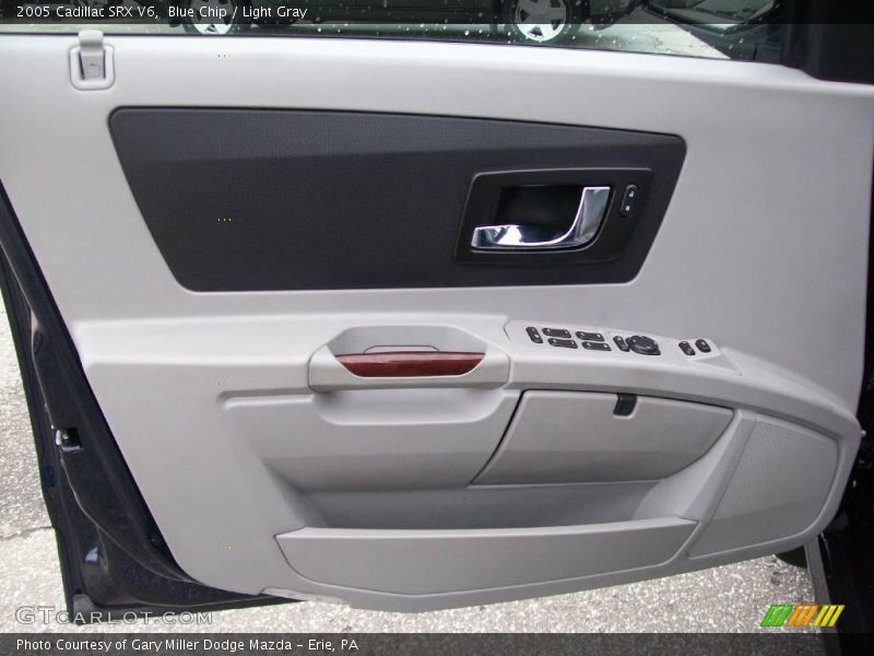 Blue Chip / Light Gray 2005 Cadillac SRX V6