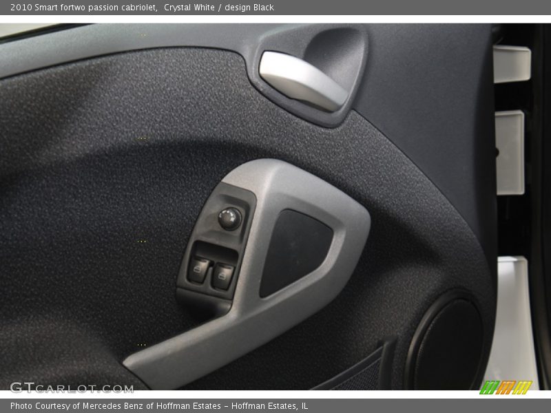 Controls of 2010 fortwo passion cabriolet