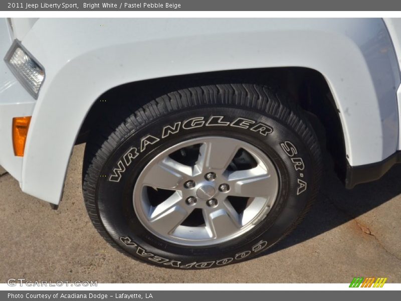 Bright White / Pastel Pebble Beige 2011 Jeep Liberty Sport