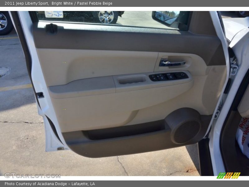 Bright White / Pastel Pebble Beige 2011 Jeep Liberty Sport