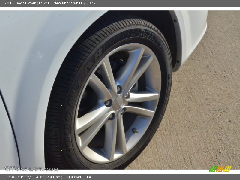 New Bright White / Black 2013 Dodge Avenger SXT