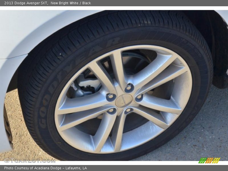 New Bright White / Black 2013 Dodge Avenger SXT