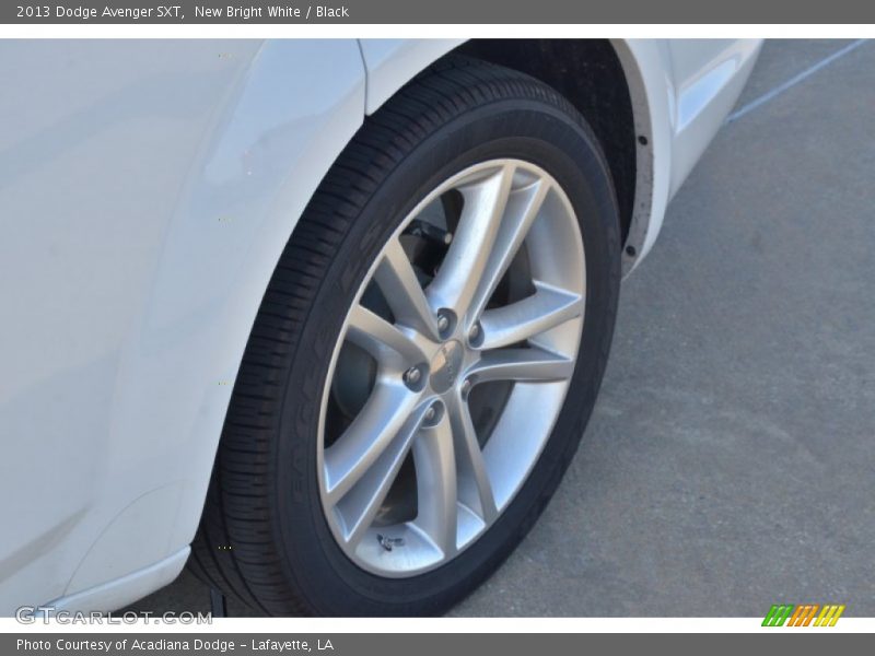 New Bright White / Black 2013 Dodge Avenger SXT