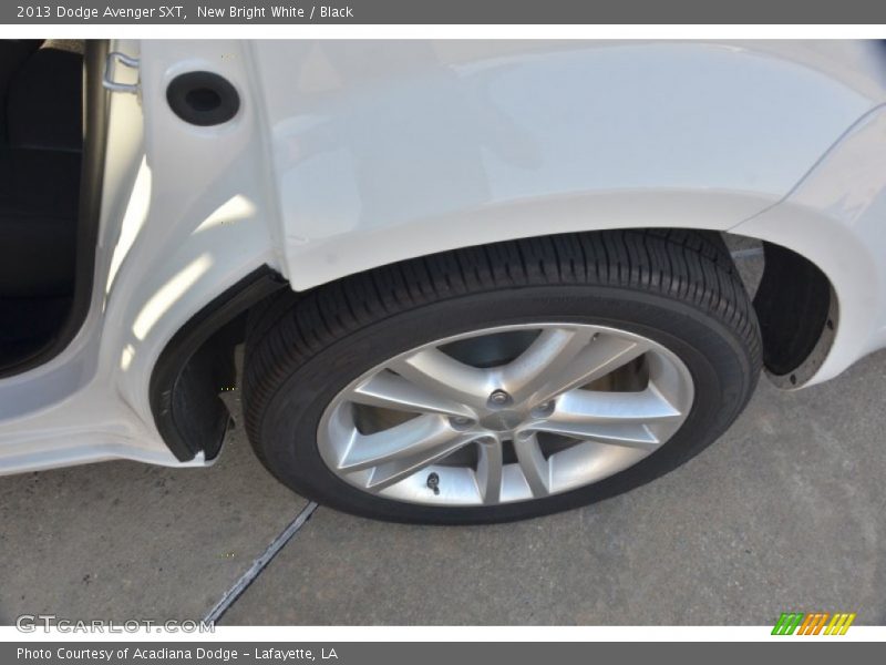New Bright White / Black 2013 Dodge Avenger SXT