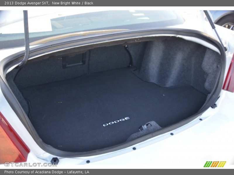 New Bright White / Black 2013 Dodge Avenger SXT