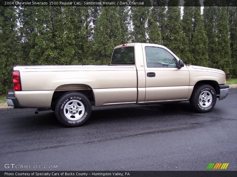 Sandstone Metallic / Dark Charcoal 2004 Chevrolet Silverado 1500 Regular Cab
