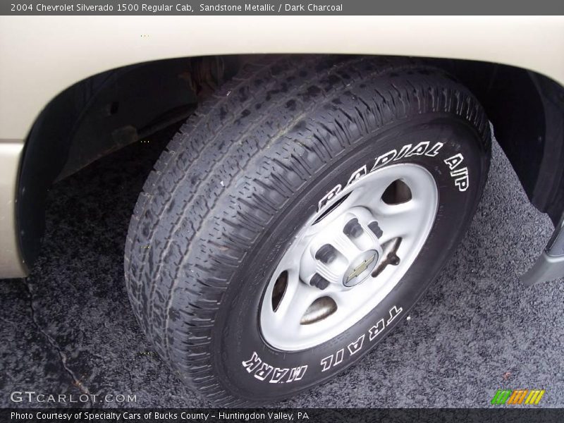 Sandstone Metallic / Dark Charcoal 2004 Chevrolet Silverado 1500 Regular Cab