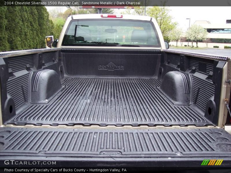 Sandstone Metallic / Dark Charcoal 2004 Chevrolet Silverado 1500 Regular Cab