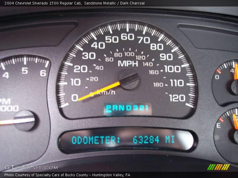 Sandstone Metallic / Dark Charcoal 2004 Chevrolet Silverado 1500 Regular Cab