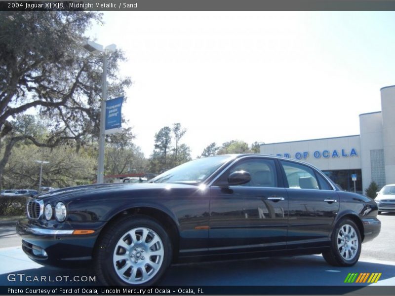Midnight Metallic / Sand 2004 Jaguar XJ XJ8