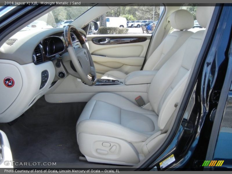 Midnight Metallic / Sand 2004 Jaguar XJ XJ8