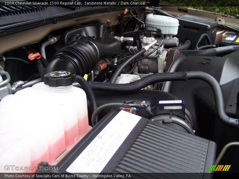 Sandstone Metallic / Dark Charcoal 2004 Chevrolet Silverado 1500 Regular Cab