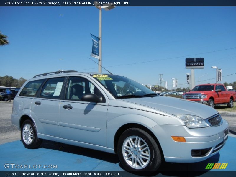 CD Silver Metallic / Charcoal/Light Flint 2007 Ford Focus ZXW SE Wagon