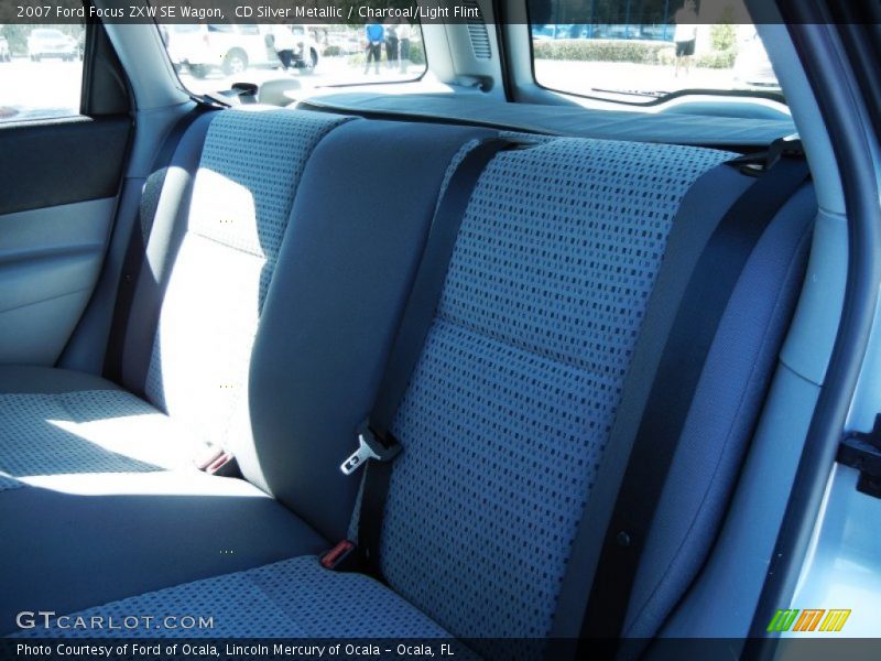 CD Silver Metallic / Charcoal/Light Flint 2007 Ford Focus ZXW SE Wagon