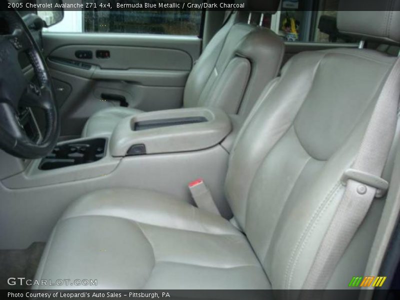 Bermuda Blue Metallic / Gray/Dark Charcoal 2005 Chevrolet Avalanche Z71 4x4