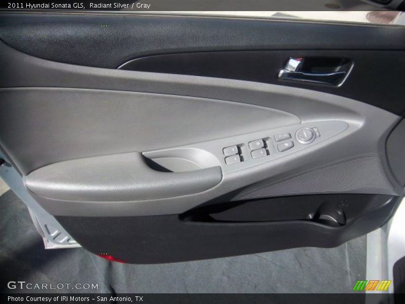 Radiant Silver / Gray 2011 Hyundai Sonata GLS