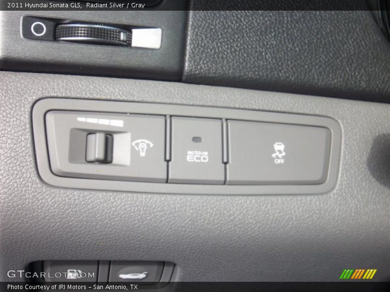 Radiant Silver / Gray 2011 Hyundai Sonata GLS