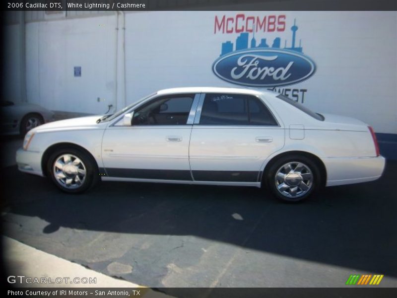 White Lightning / Cashmere 2006 Cadillac DTS