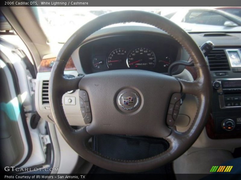 White Lightning / Cashmere 2006 Cadillac DTS
