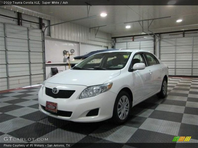 Super White / Ash 2009 Toyota Corolla XLE