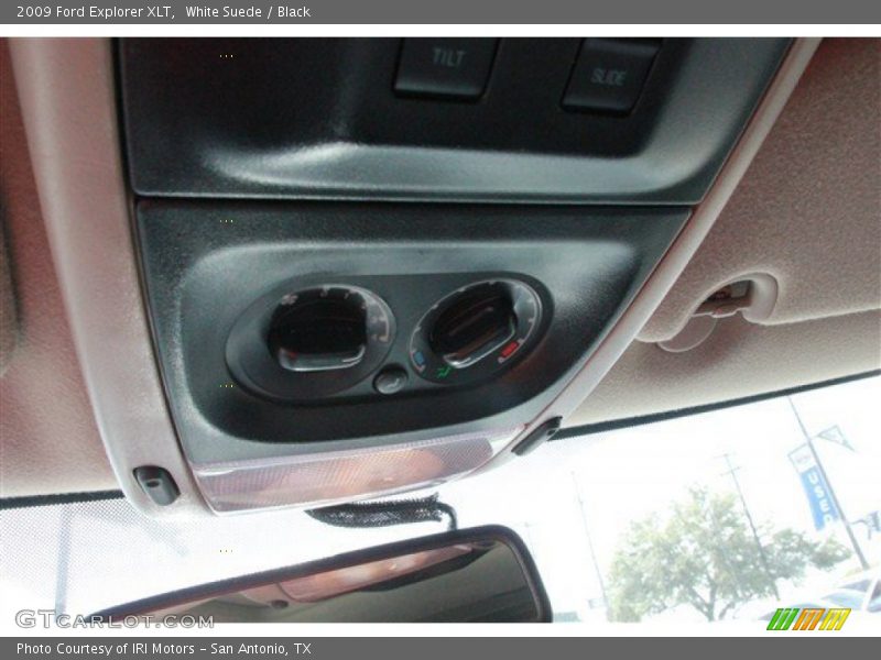 White Suede / Black 2009 Ford Explorer XLT