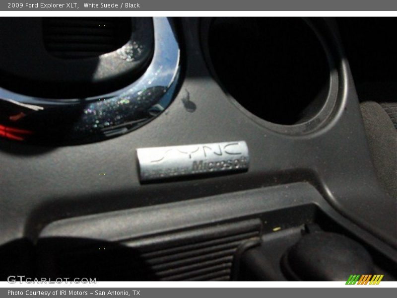 White Suede / Black 2009 Ford Explorer XLT