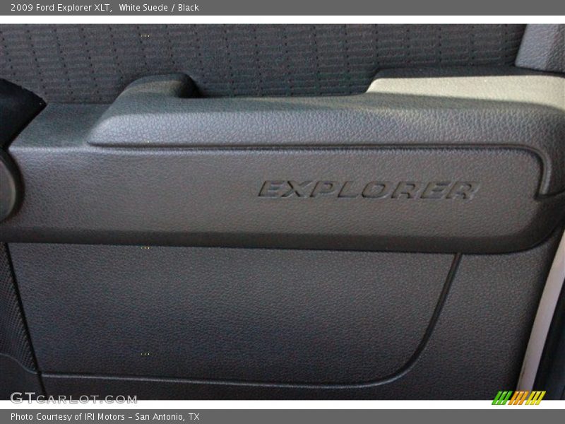 White Suede / Black 2009 Ford Explorer XLT
