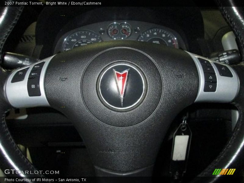 Bright White / Ebony/Cashmere 2007 Pontiac Torrent