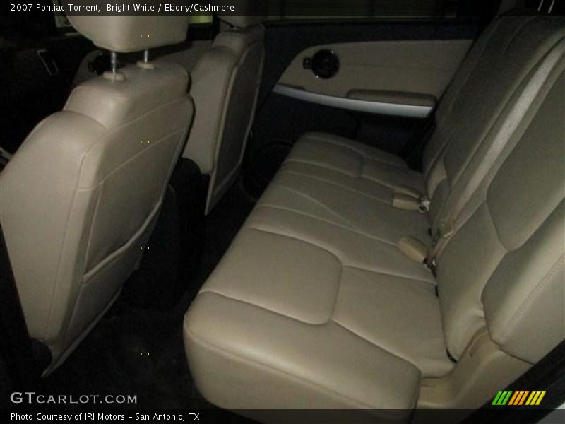 Bright White / Ebony/Cashmere 2007 Pontiac Torrent