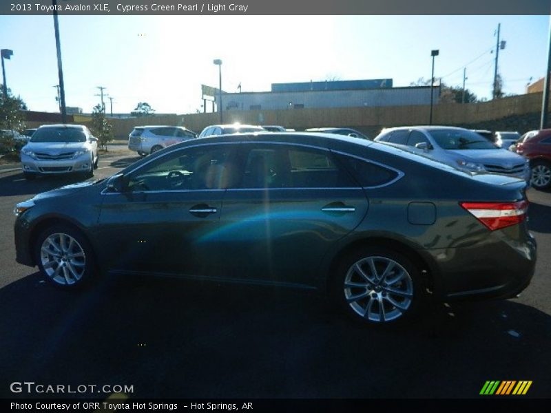 Cypress Green Pearl / Light Gray 2013 Toyota Avalon XLE