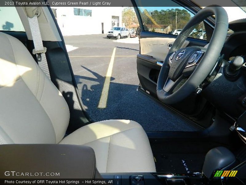 Cypress Green Pearl / Light Gray 2013 Toyota Avalon XLE