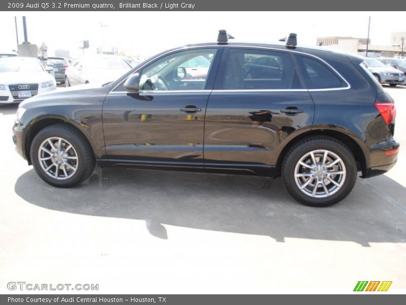 Brilliant Black / Light Gray 2009 Audi Q5 3.2 Premium quattro