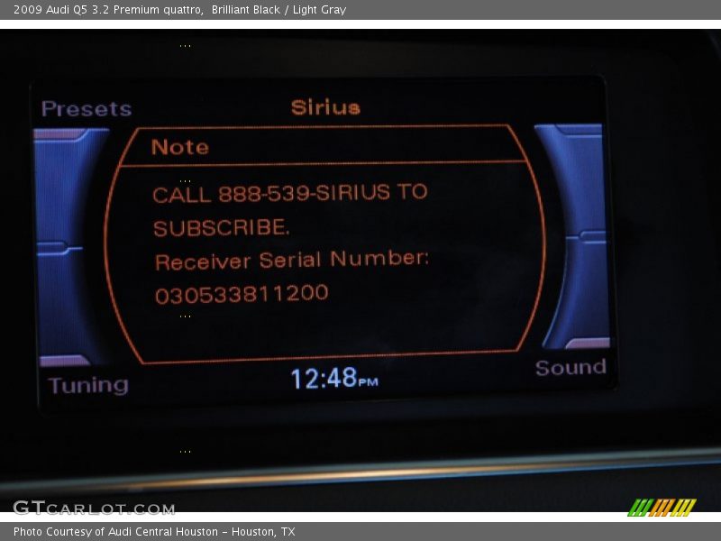 Brilliant Black / Light Gray 2009 Audi Q5 3.2 Premium quattro