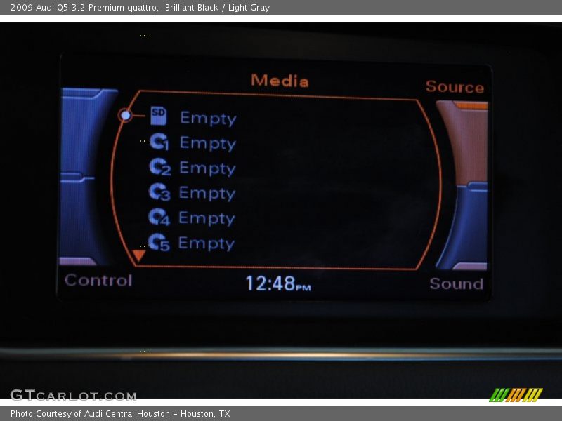 Brilliant Black / Light Gray 2009 Audi Q5 3.2 Premium quattro