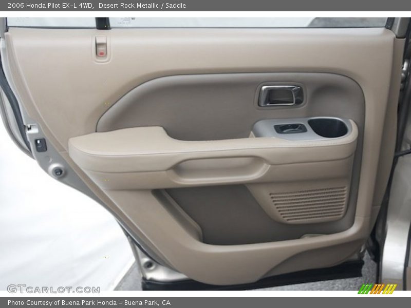 Door Panel of 2006 Pilot EX-L 4WD