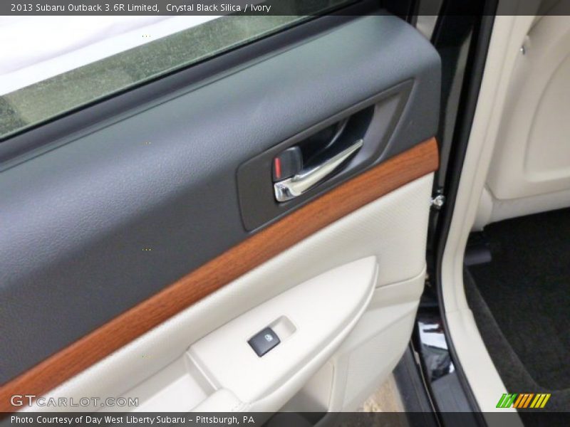 Crystal Black Silica / Ivory 2013 Subaru Outback 3.6R Limited