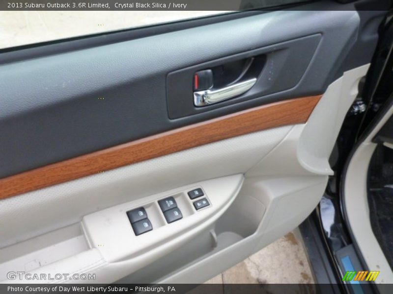 Crystal Black Silica / Ivory 2013 Subaru Outback 3.6R Limited