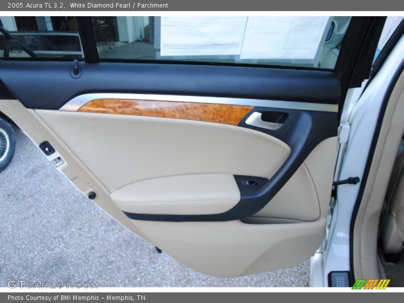 White Diamond Pearl / Parchment 2005 Acura TL 3.2